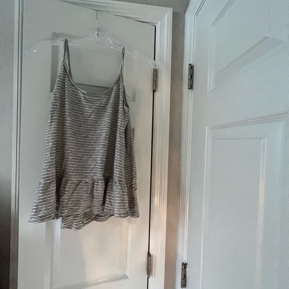 Anthropologie brand new cami style shirt with ruffle detail - Picture 6 of 8